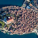 Beautiful Irma With Private Pool Near Rovinj By Wiibuk Willa