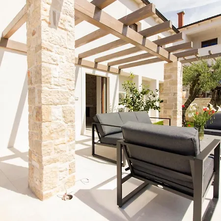 Villa Beautiful Irma With Private Pool Near Rovinj By Wiibuk