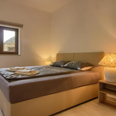 Beautiful Irma With Private Pool Near Rovinj