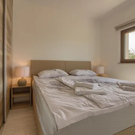 Villa Beautiful Irma With Private Pool Near Rovinj