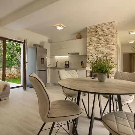 Beautiful Irma With Private Pool Near Rovinj